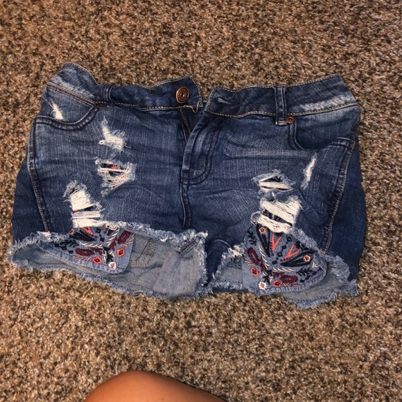 shorts - Picture 1 of 3